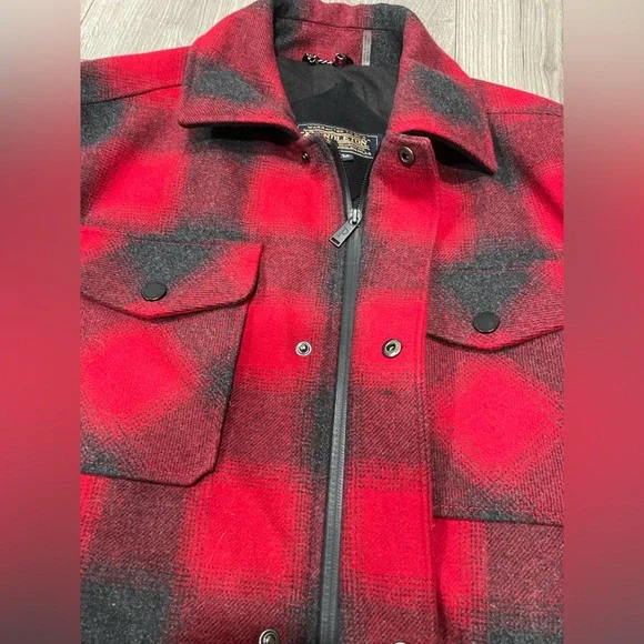 Pendleton Longmont Wool Blend Insulated / Lined Shirt Jacket Red Ombre Sz M